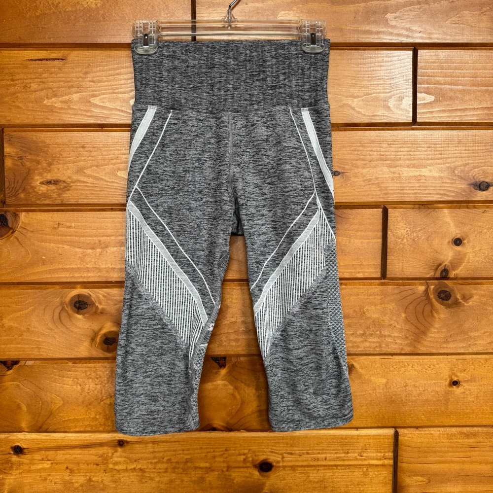 Athleta Agile Crop Grey Heather Color-Block Womens sz Small